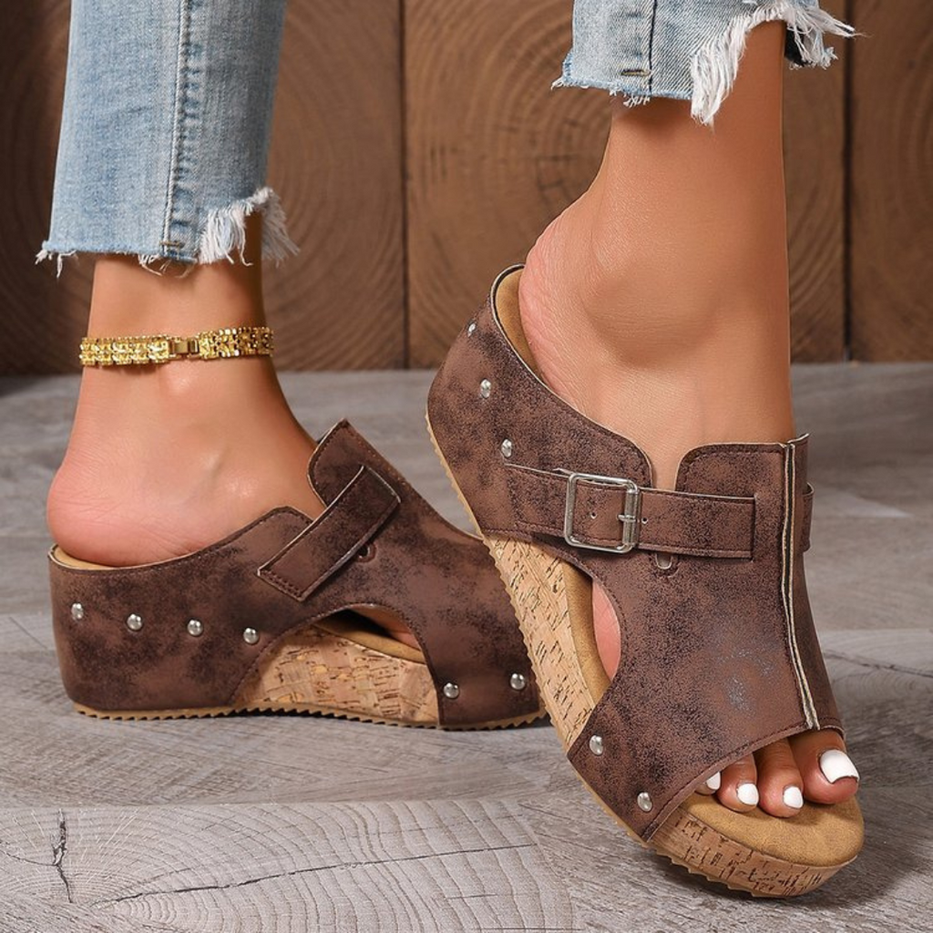 Tansy™ Luxe Arch Sandals