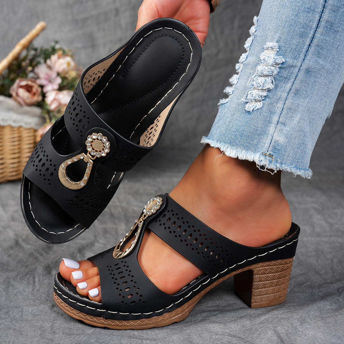 Sibley™ Sparkly Comfort Sandals