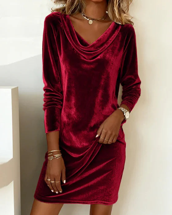 Keira | Frosina Velvet Dress